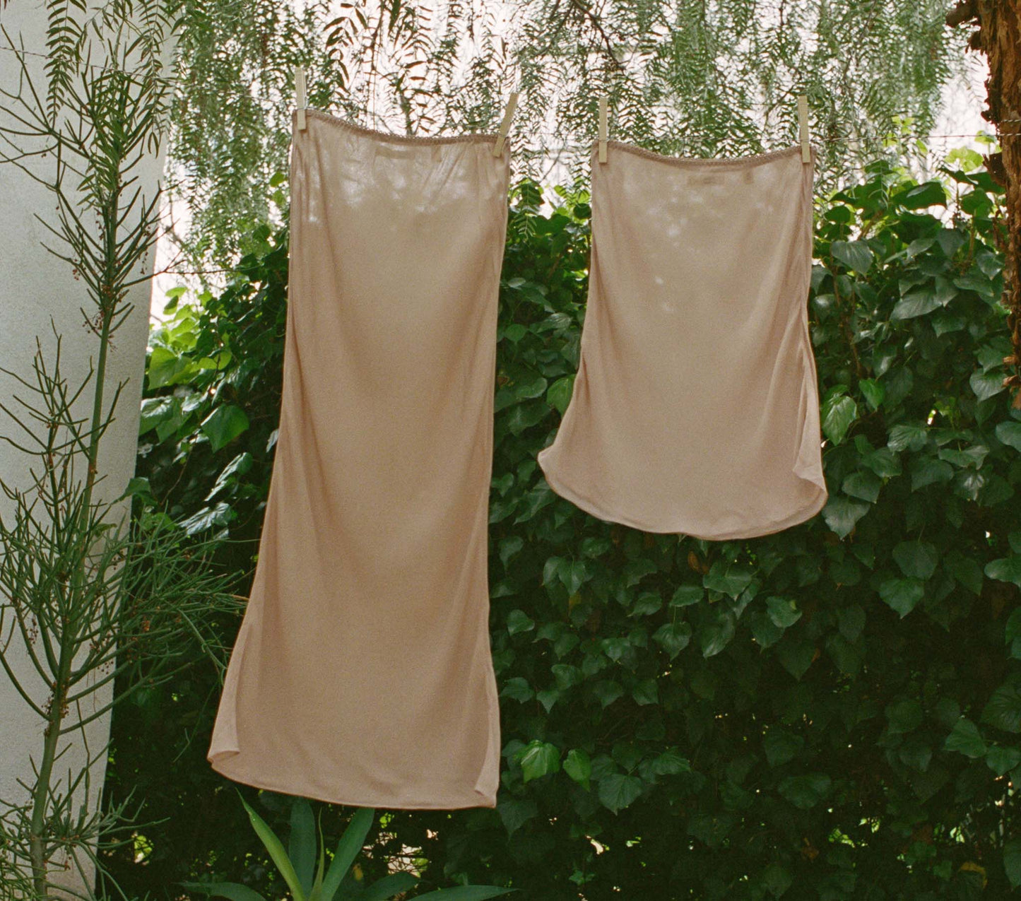 DÔEN Women Mini Skirt Slip - Sand Dollar