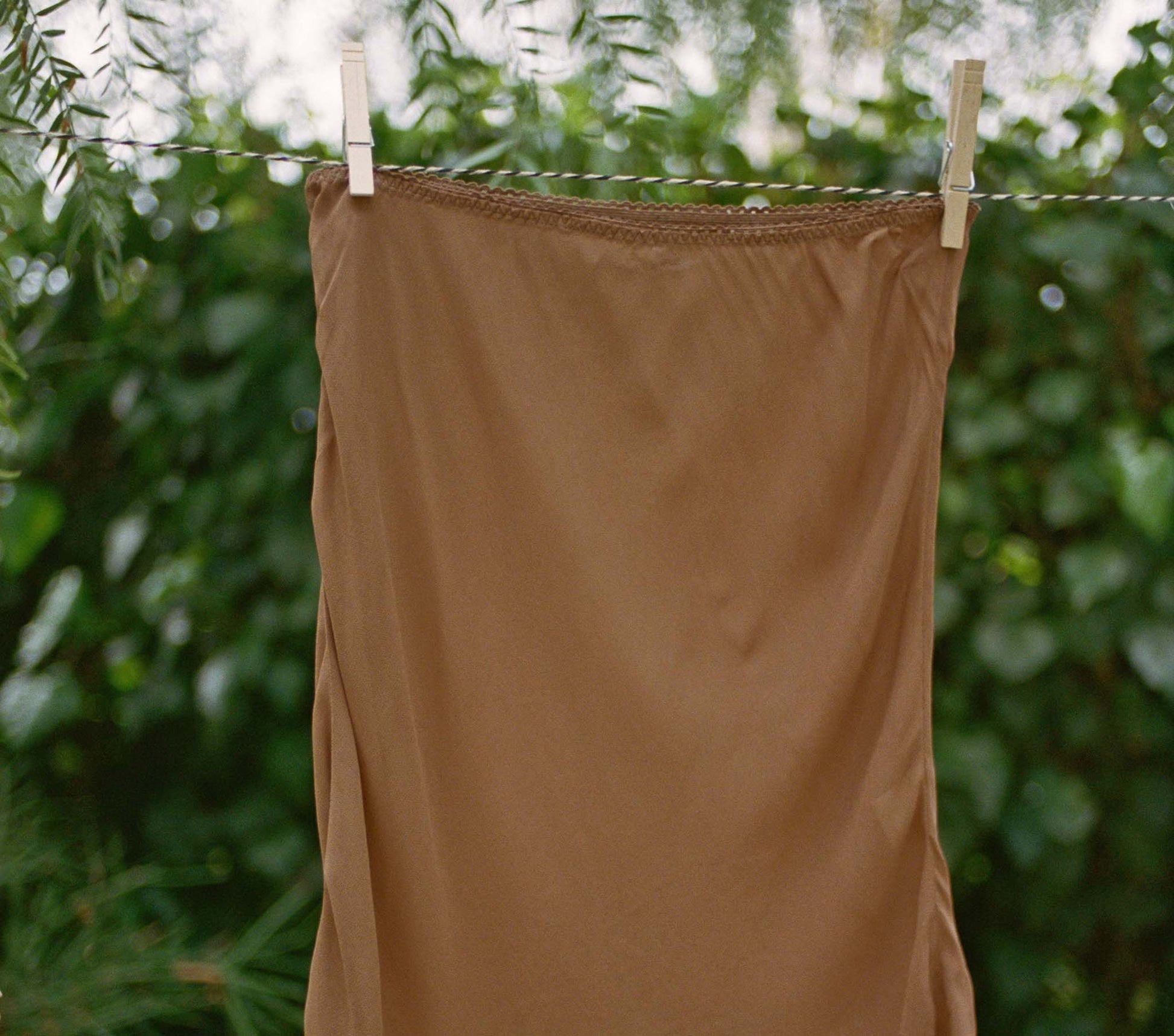DÔEN Women Mini Skirt Slip - Carob