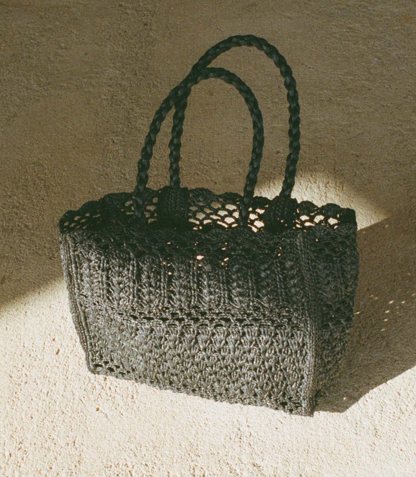 DÔEN Women Orla Bag - Black Raffia