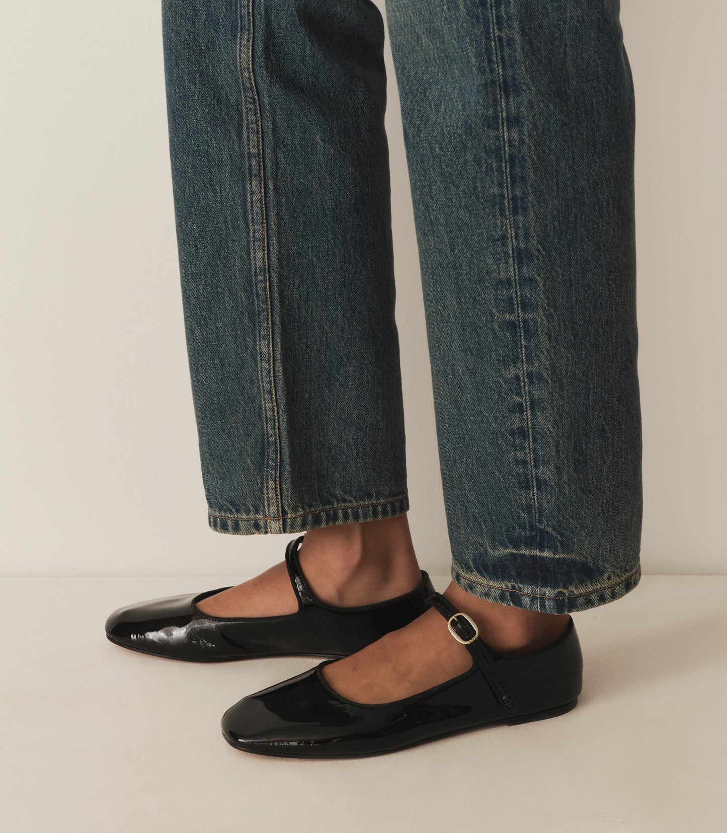 DÔEN Women Mary Jane Slipper - Black Patent