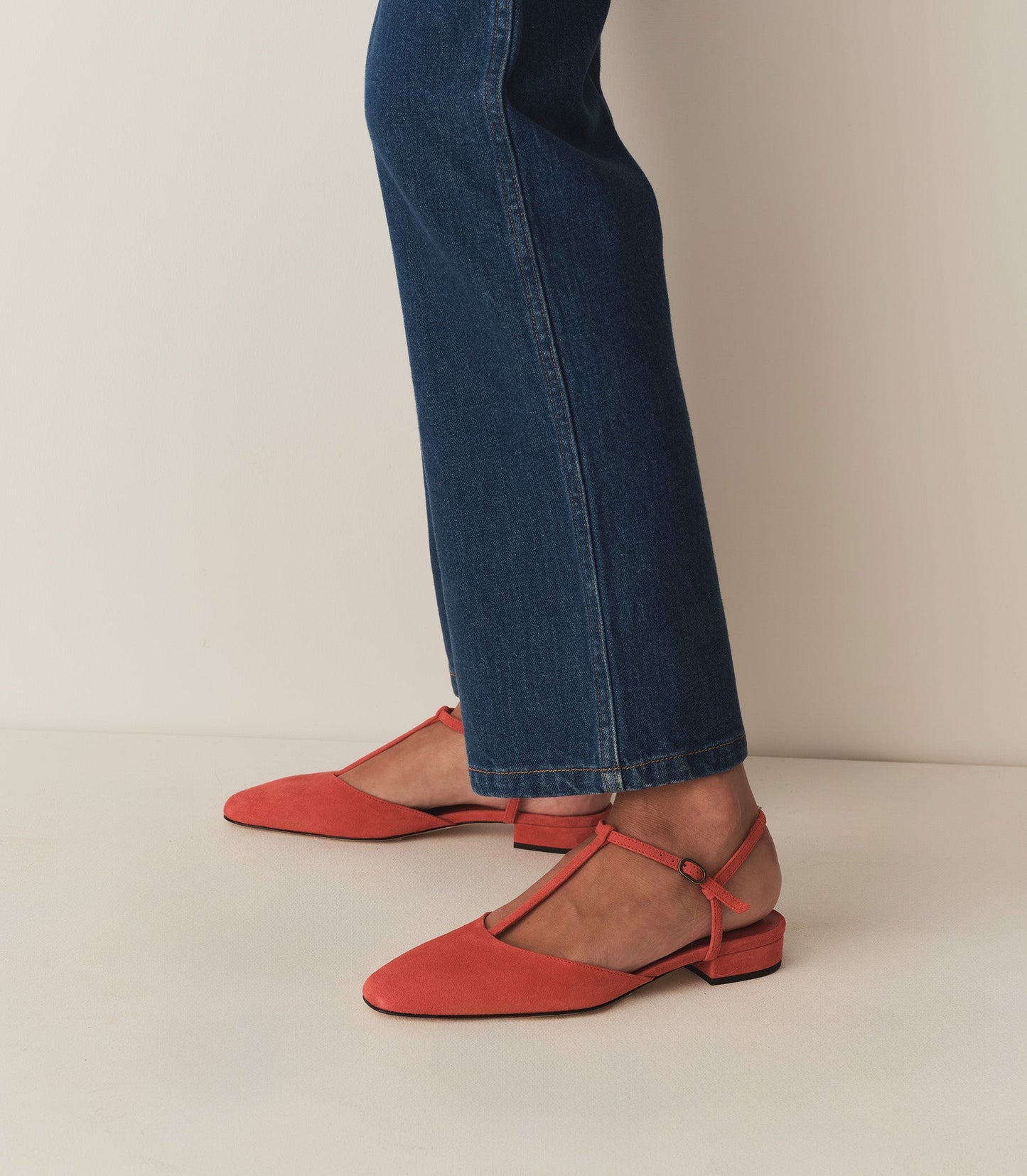 DÔEN Women Cristina T-Strap Flat - Fuego Suede