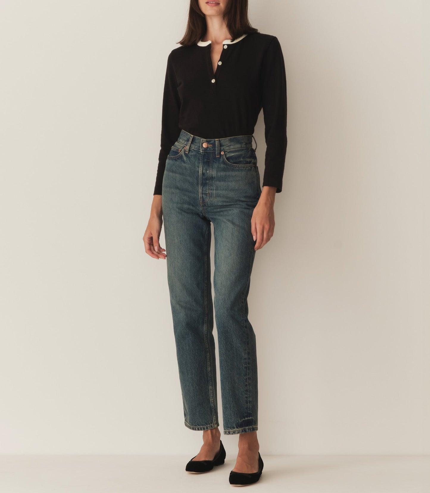 DÔEN Women Clover Tee - Black