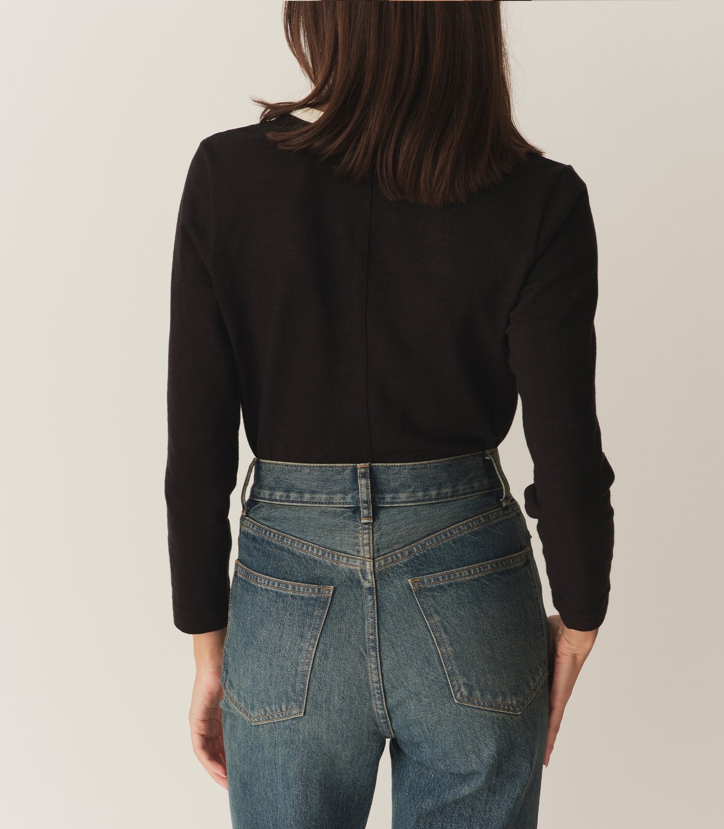 DÔEN Women Clover Tee - Black