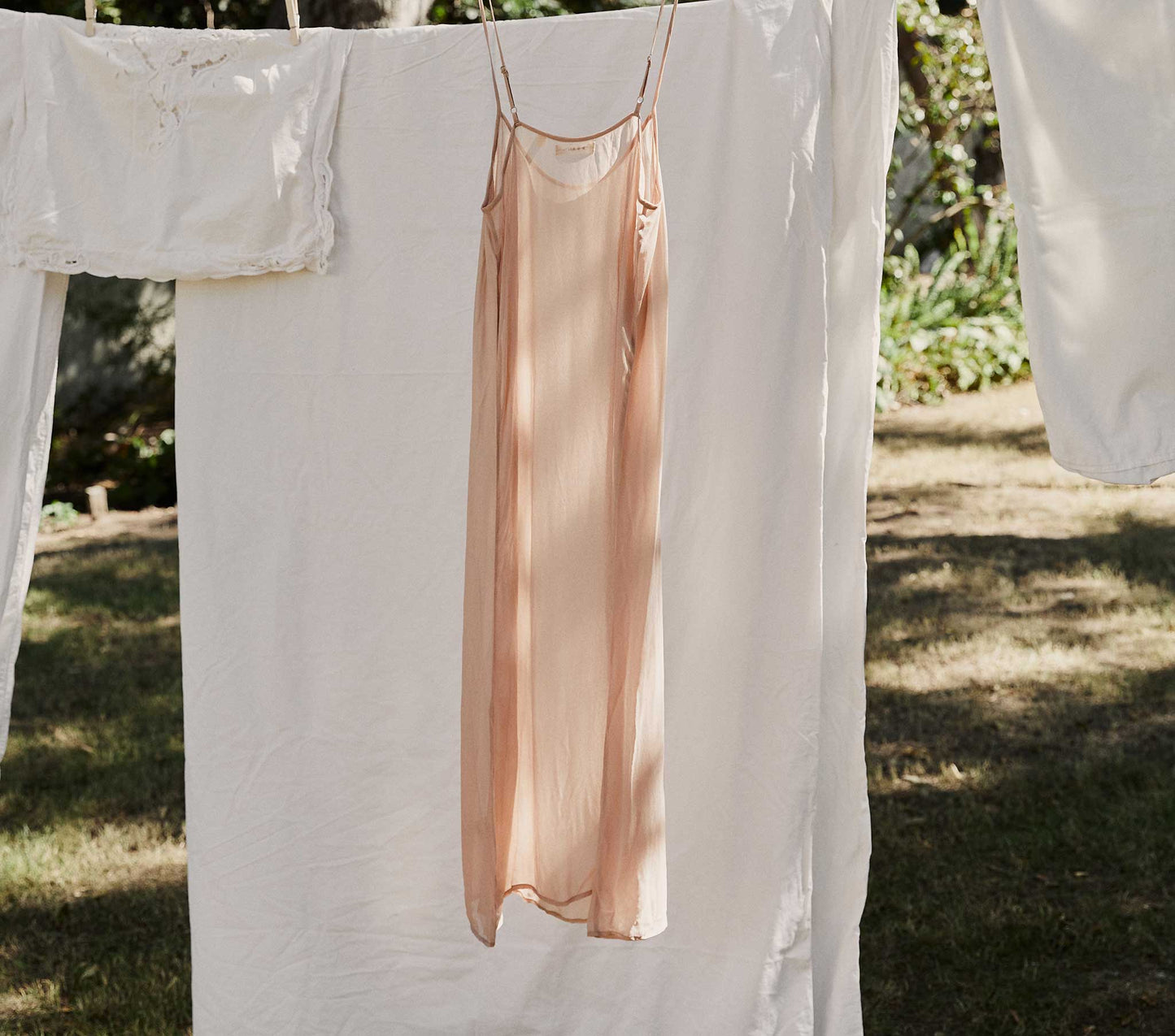 DÔEN Women Long Scoop Neck Slip - Conch