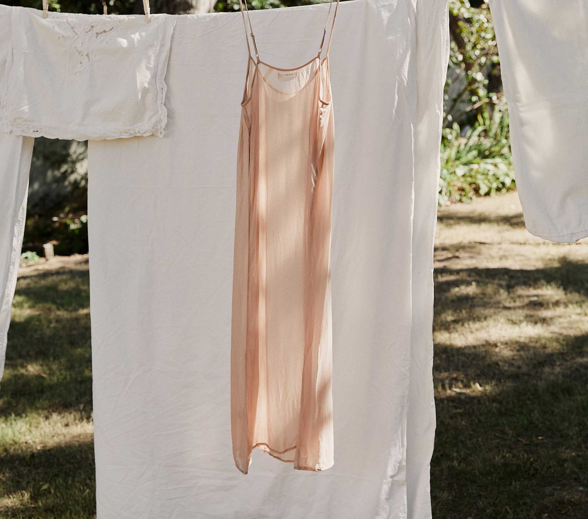 DÔEN Women Long Scoop Neck Slip - Conch