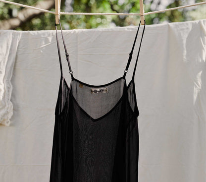 DÔEN Women Short Deep V-Neck Slip - Black