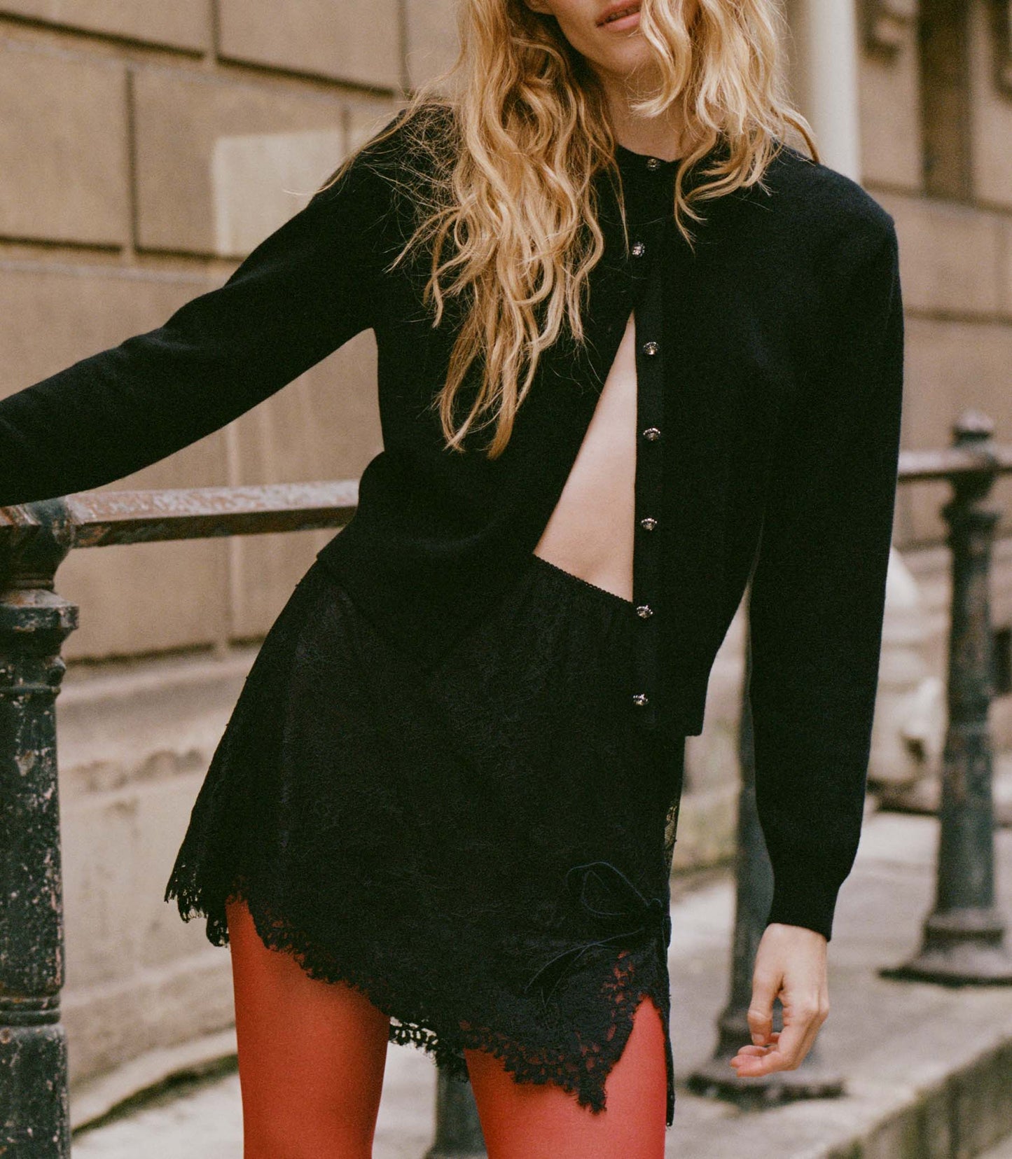 DÔEN Women Ysabell Skirt - Black