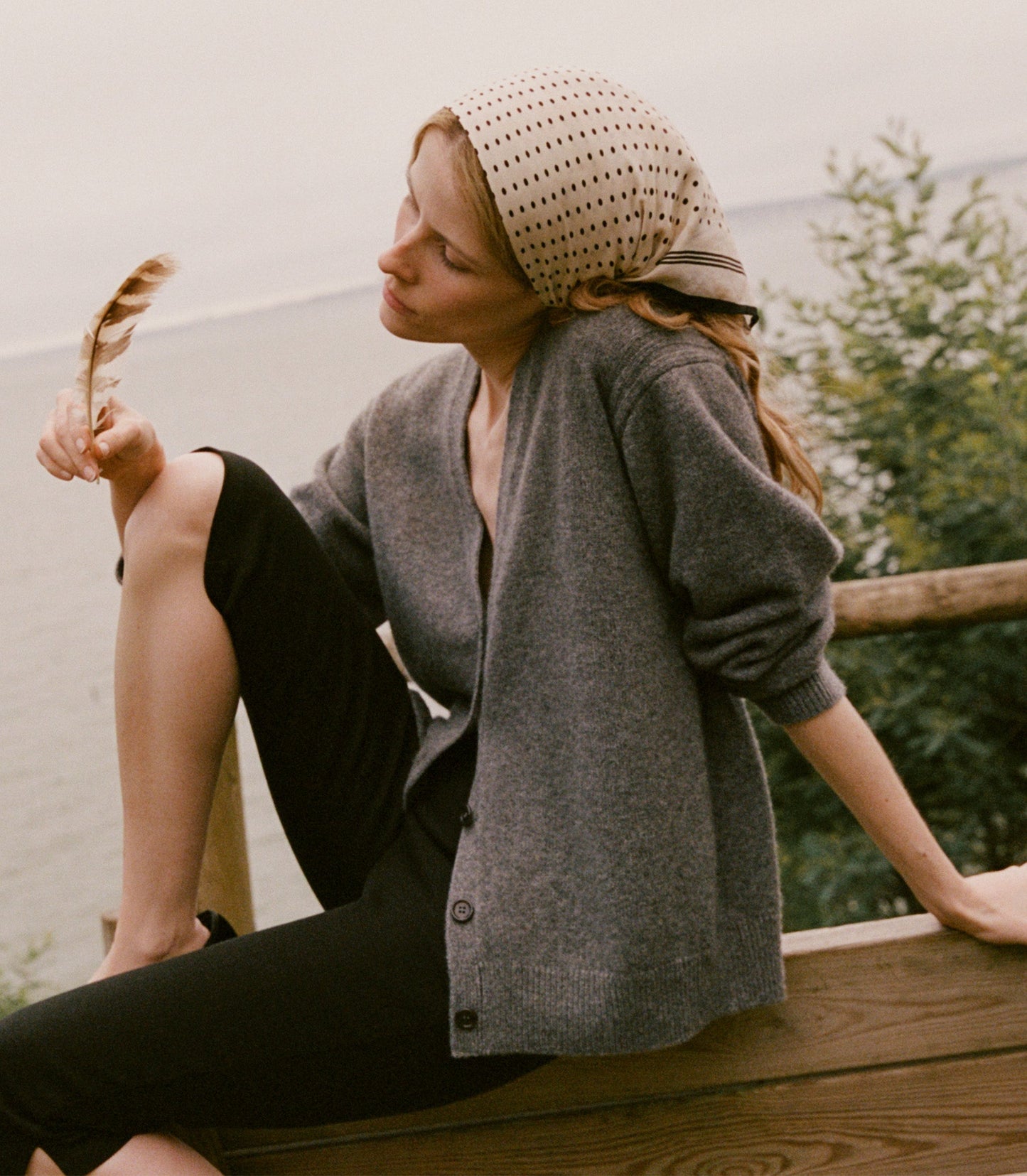 DÔEN Women Aurie Cashmere Cardigan - Charcoal