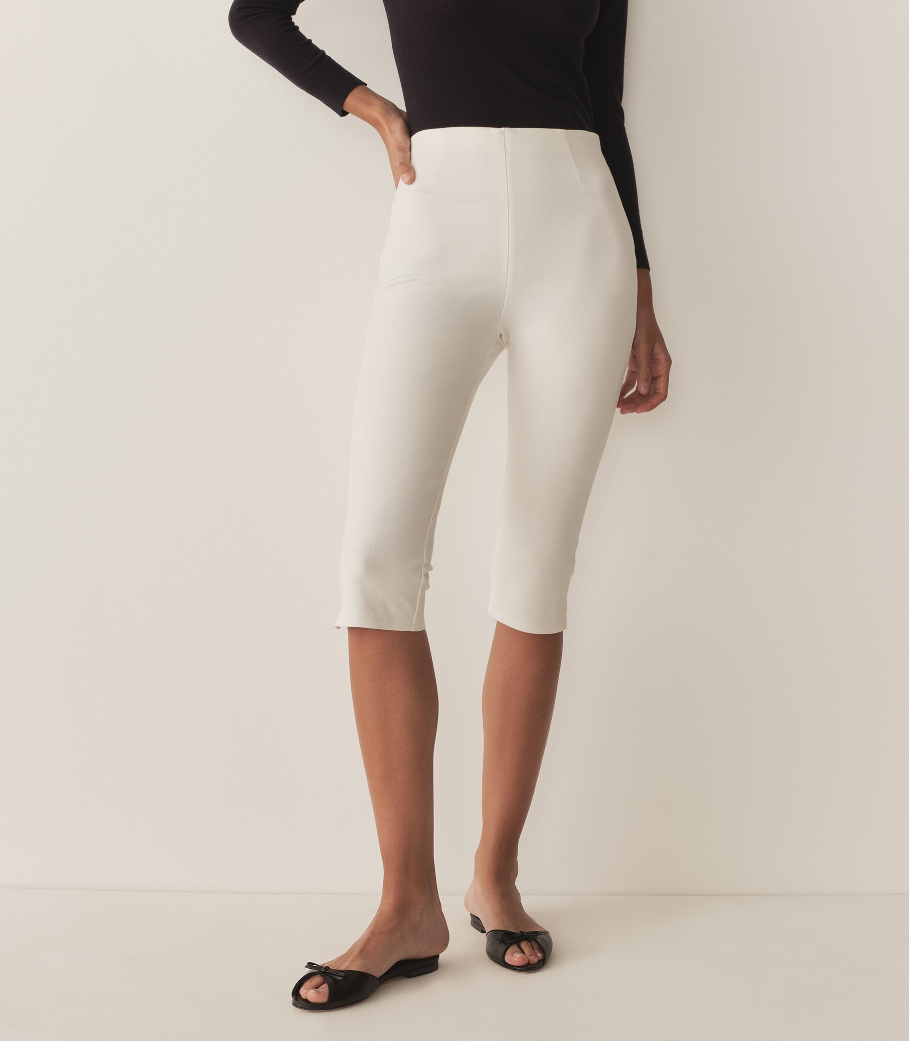 DÔEN Women Lula Capri Pant - Salt