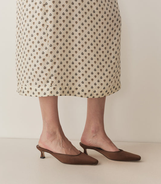DÔEN Women Luma Heel - Chocolate Satin