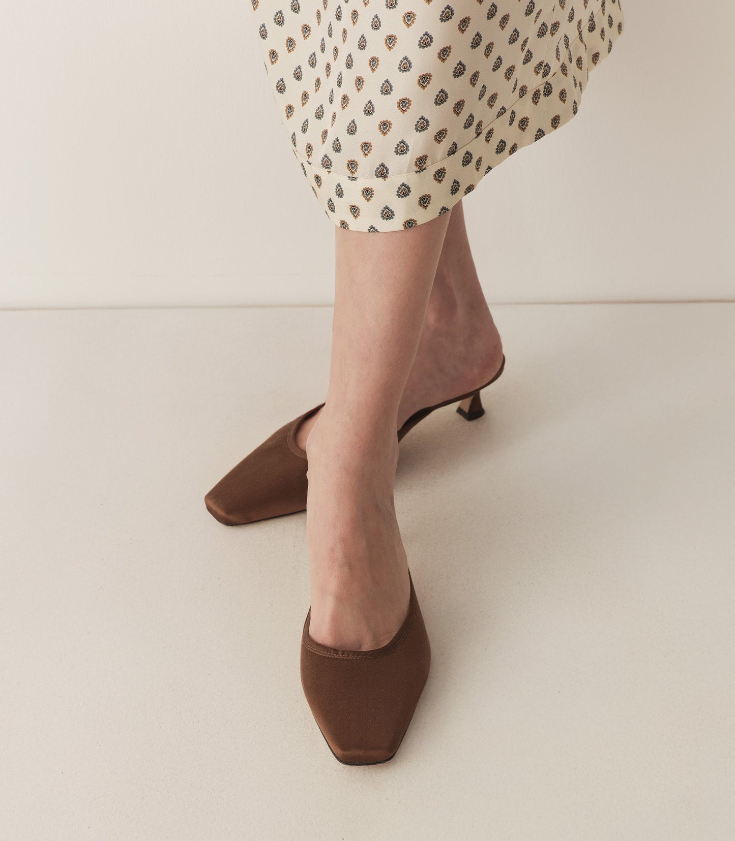 DÔEN Women Luma Heel - Chocolate Satin