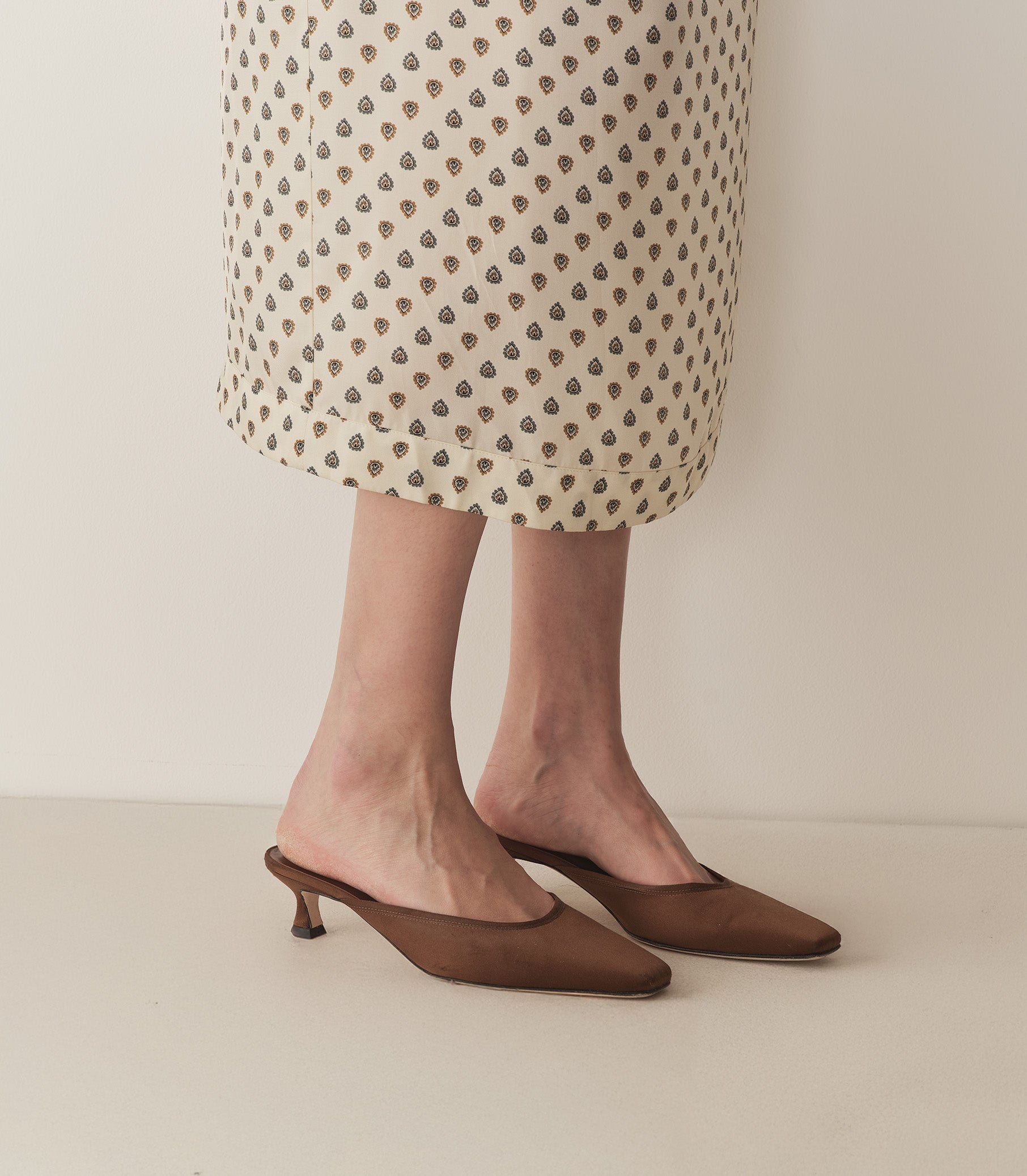 DÔEN Women Luma Heel - Chocolate Satin