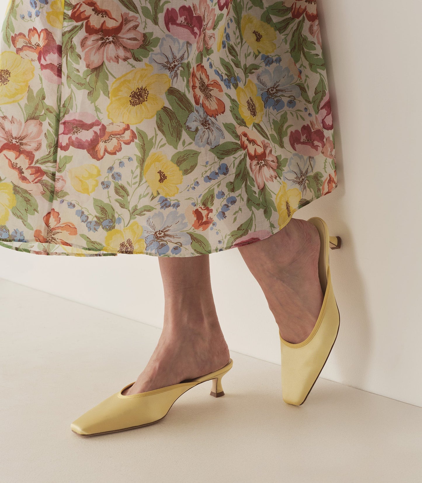 DÔEN Women Luma Heel - Lemon Satin