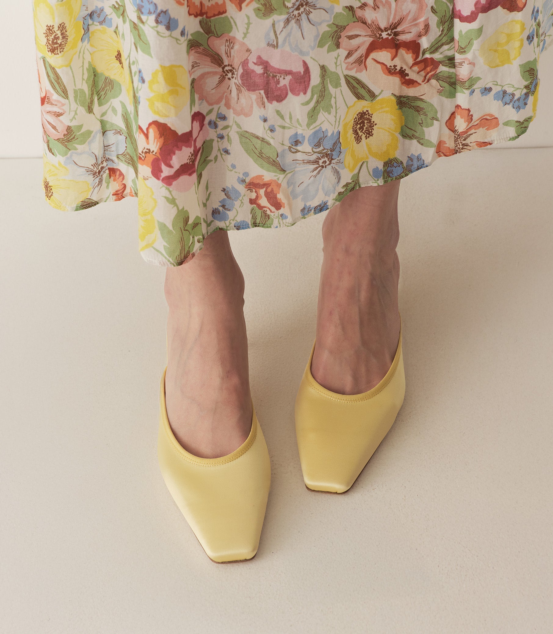 DÔEN Women Luma Heel - Lemon Satin