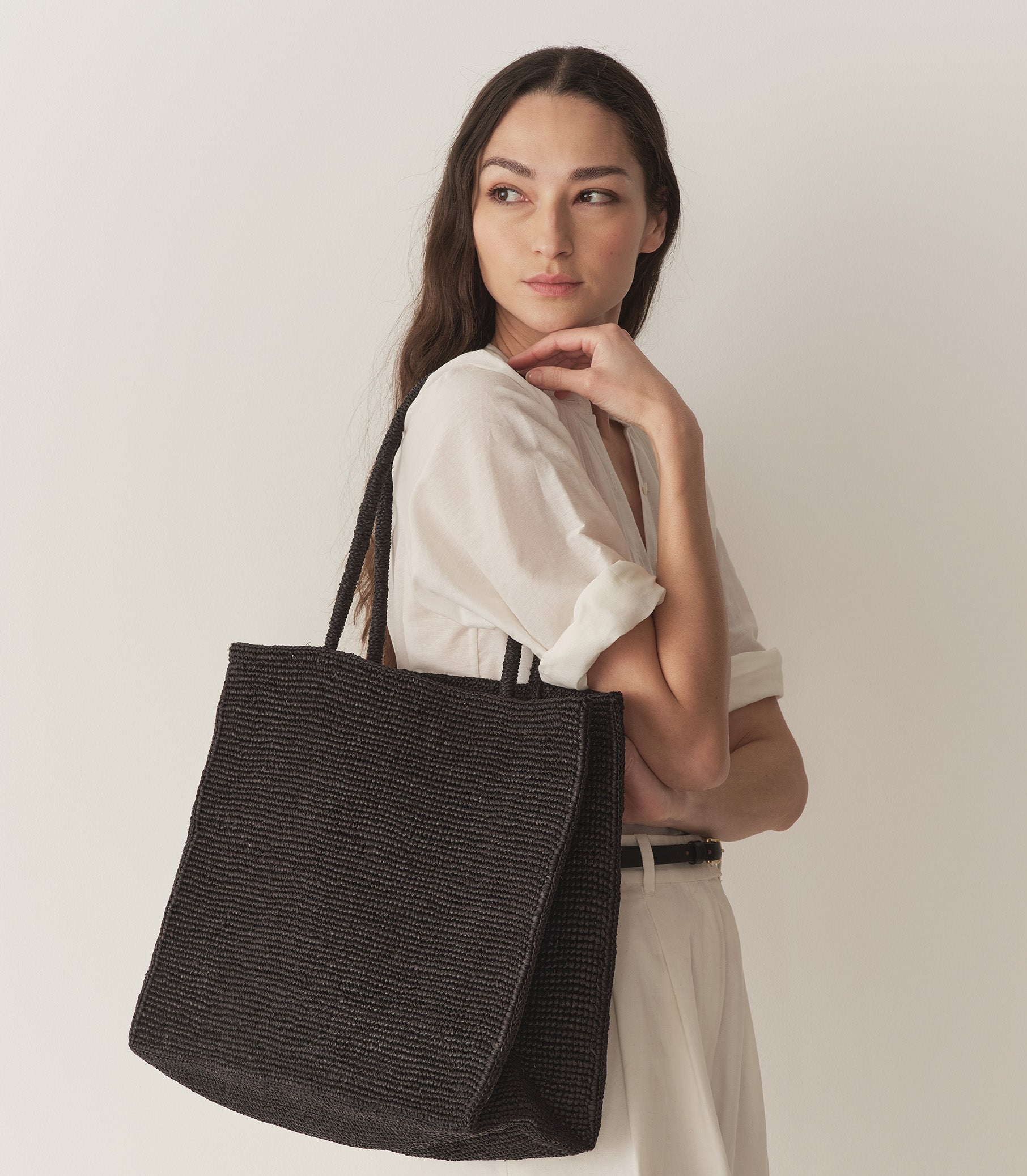 DÔEN Women Grande Mathilde Bag - Black Raffia