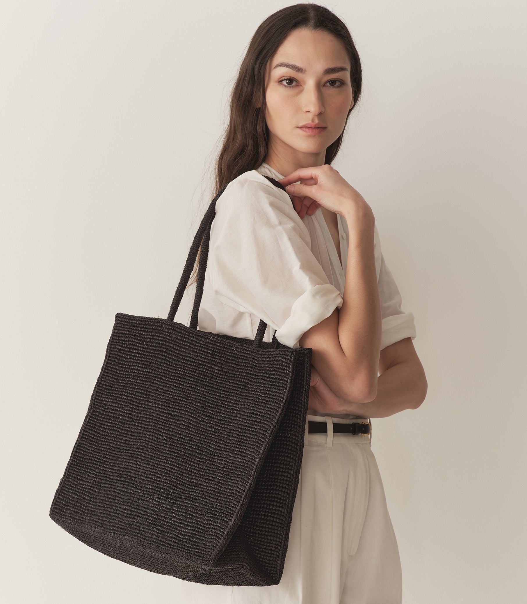 DÔEN Women Grande Mathilde Bag - Black Raffia