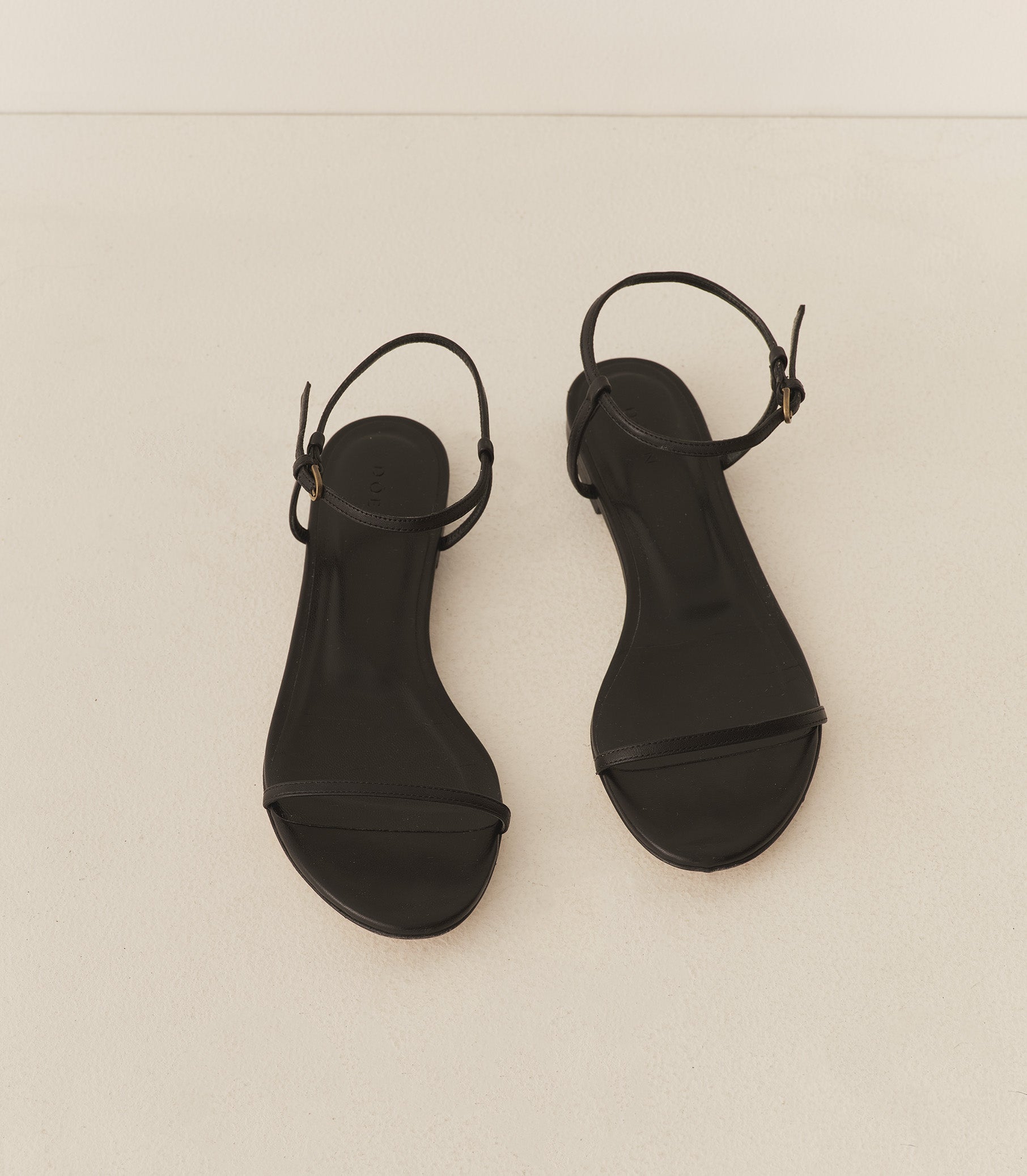 DÔEN Women Sartene Sandal - Black Nappa