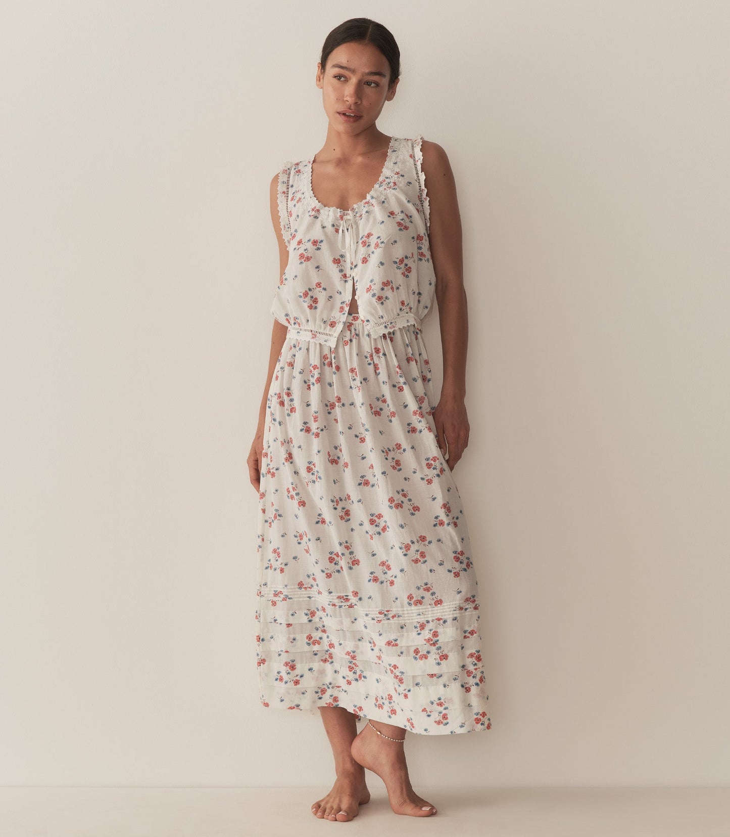DÔEN Women Traveler Top - Poppy Field